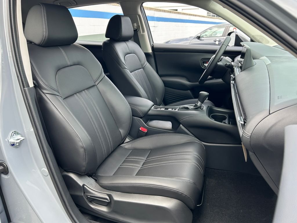New 2027 Urban Gray Pearl Honda EX-L image 24