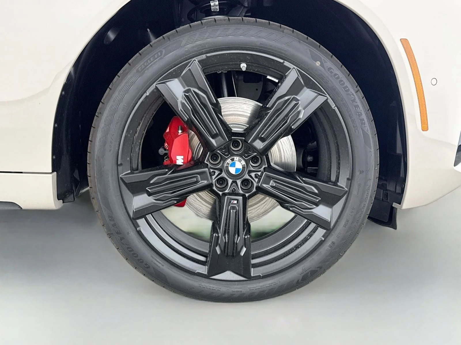 New 2026 Dune Grey Metallic BMW 30 xDrive image 30