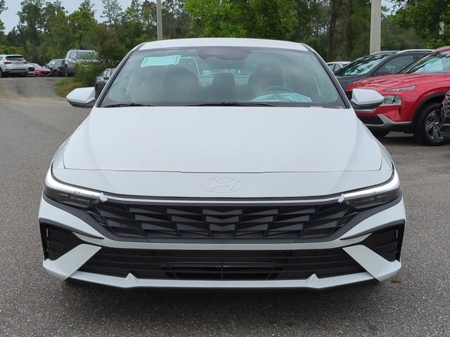 New 2026 White Hyundai SE image 33