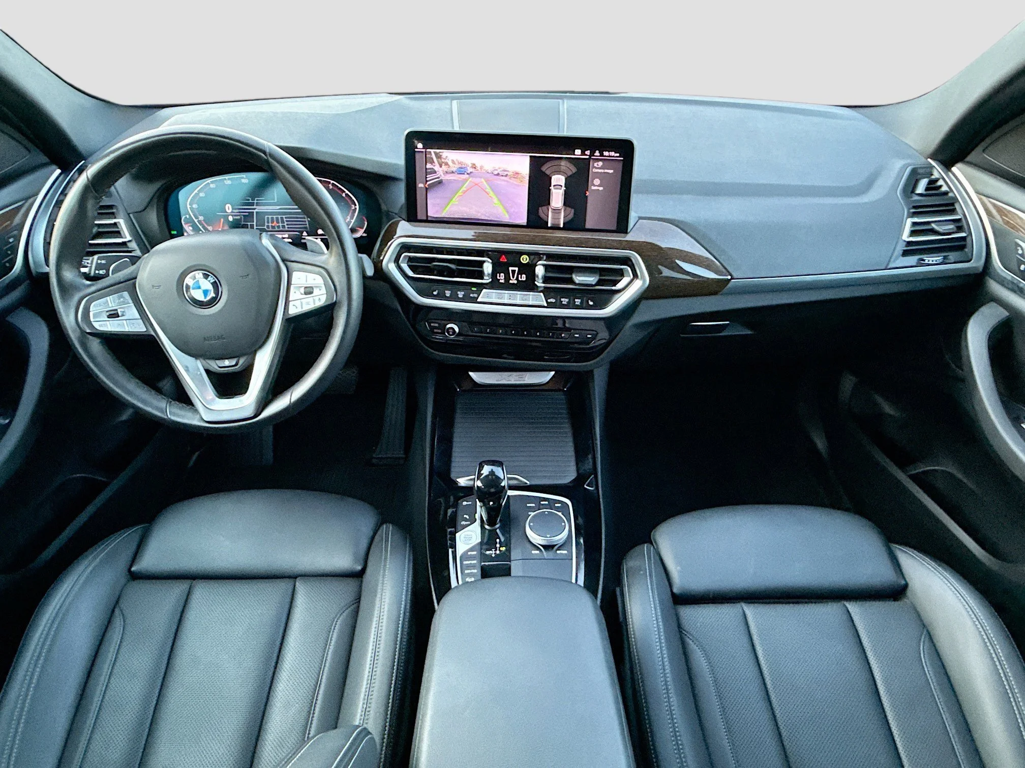 Used 2024 Black Sapphire Metallic BMW xDrive30i image 16