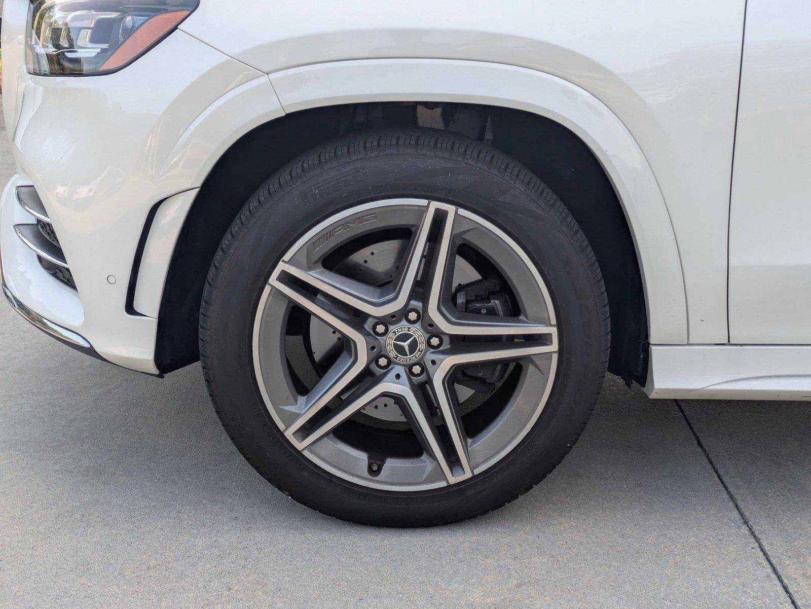 Used 2022 MANUFAKTUR Diamond White Bright Mercedes-Benz GLS 450 image 10