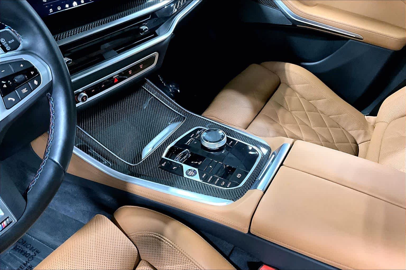 Used 2025 Skyscraper Grey Metallic BMW M60i image 30