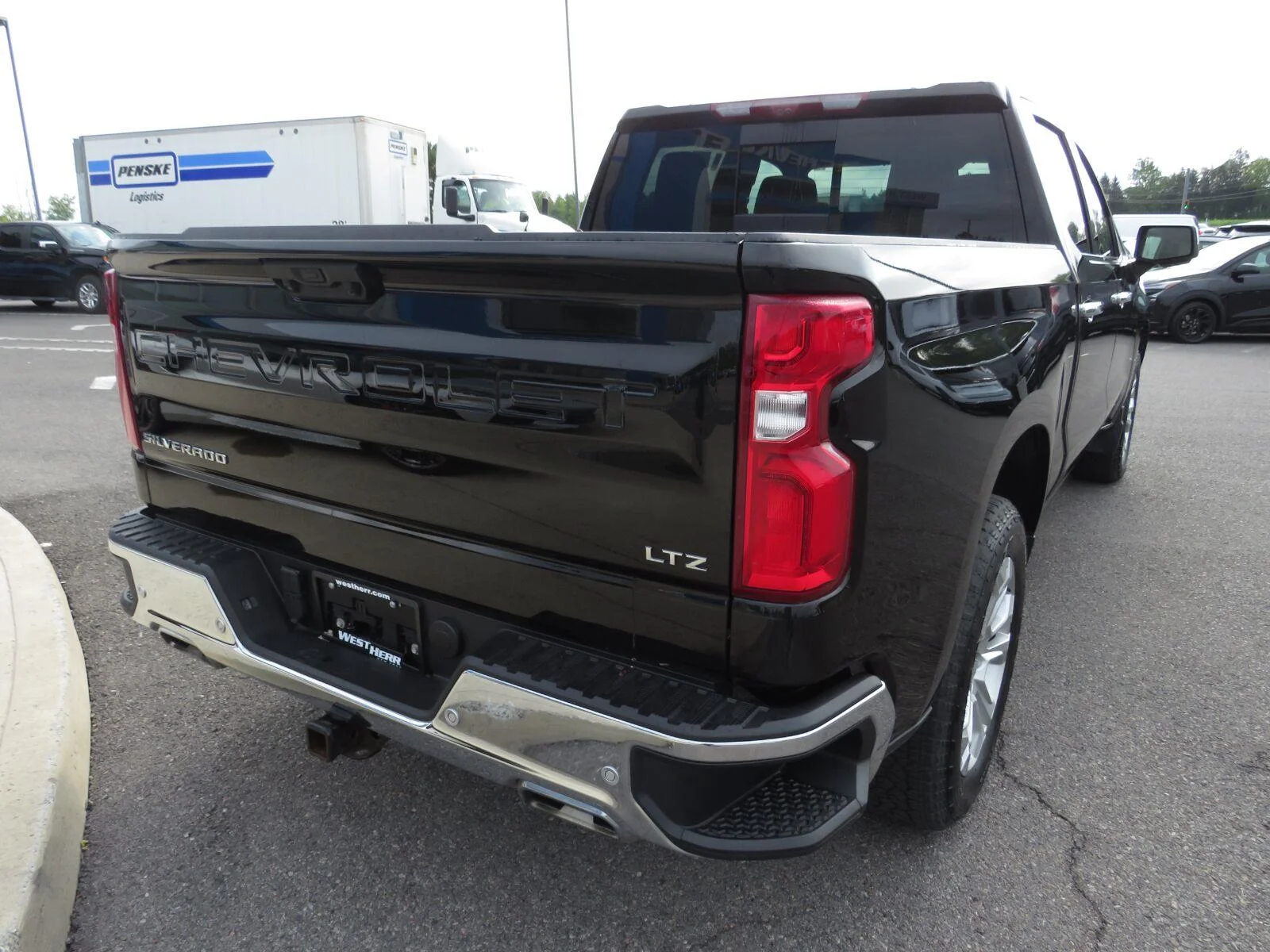 Used 2025 Black Chevrolet LTZ image 9