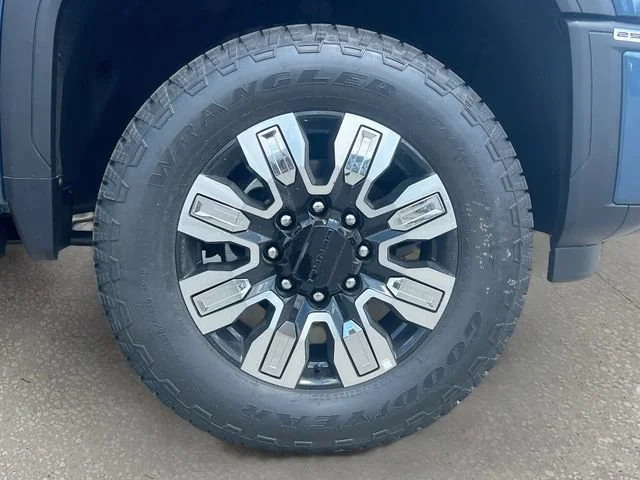 2026 GMC Sierra 2500HD Denali - Photo 19