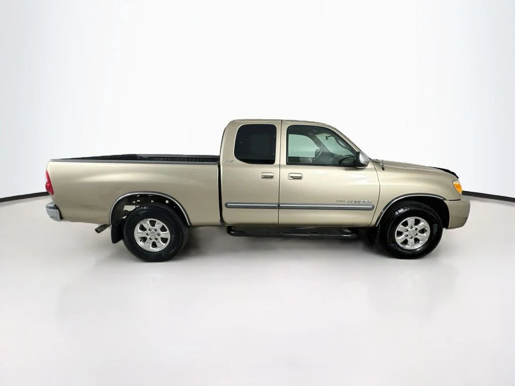 Used 2006 Beige Toyota SR5 image 8