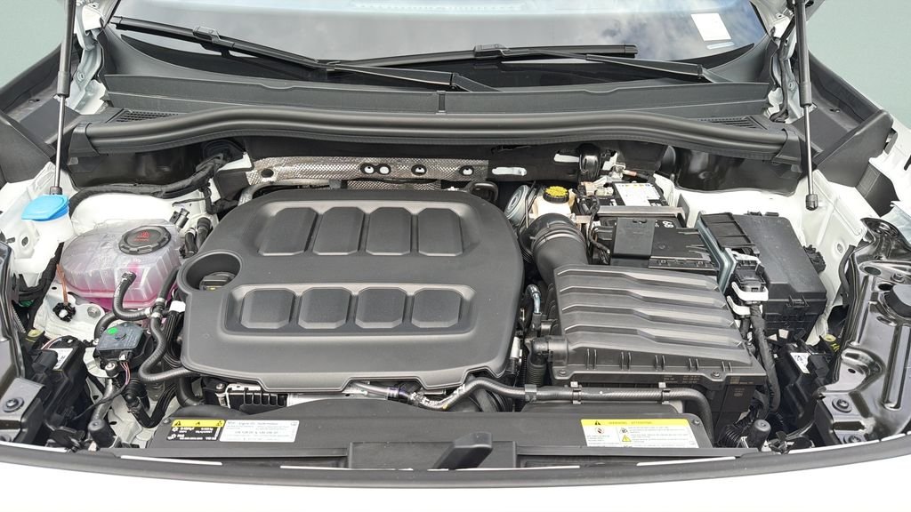 New 2026 Opal White Pearl Volkswagen 2.0T SEL R-Line Turbo image 30