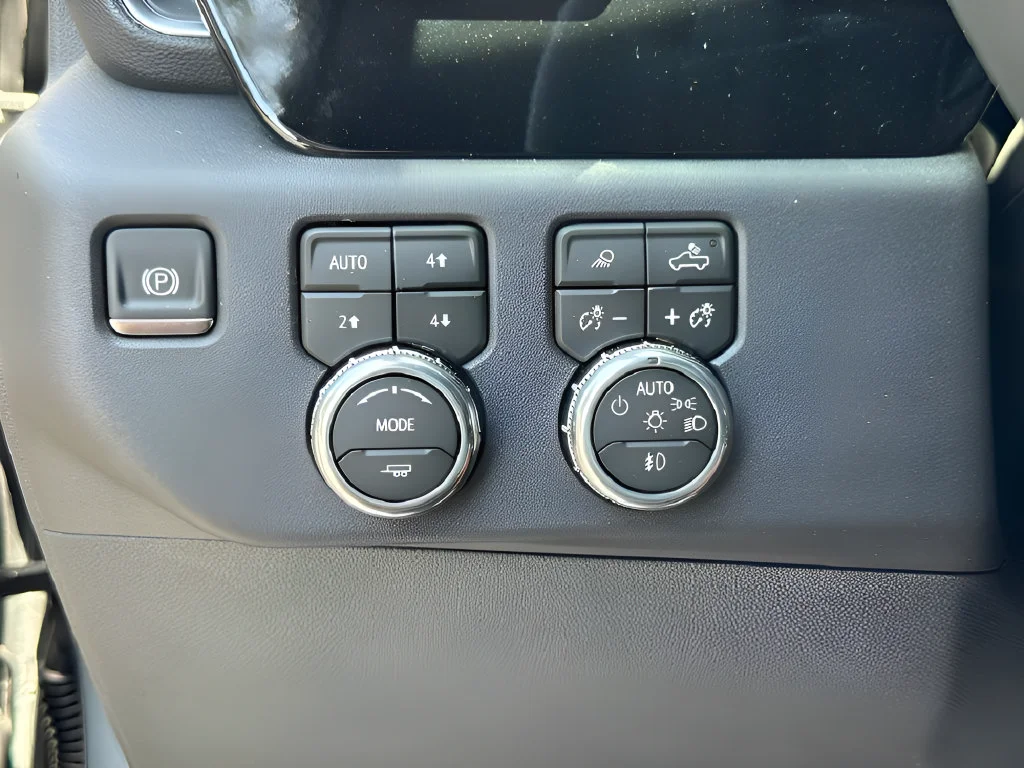 New 2026 Sterling Metallic GMC SLT image 19