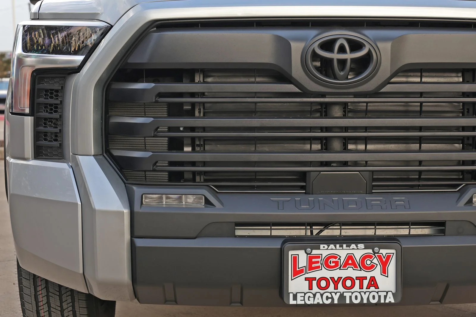 New 2026 Celestial Silver Metallic Toyota SR5 image 9