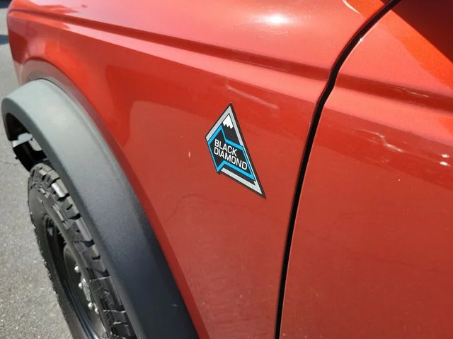 Certified Used 2023 Hot Pepper Red Metallic Tinted Clearcoat Ford Black Diamond image 9