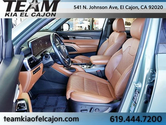 Used 2024 Green Kia SX X-Line AWD image 17