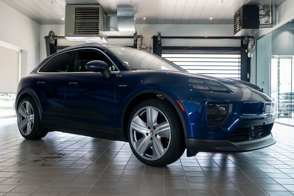 Used 2024 Blue Porsche 4 image 6