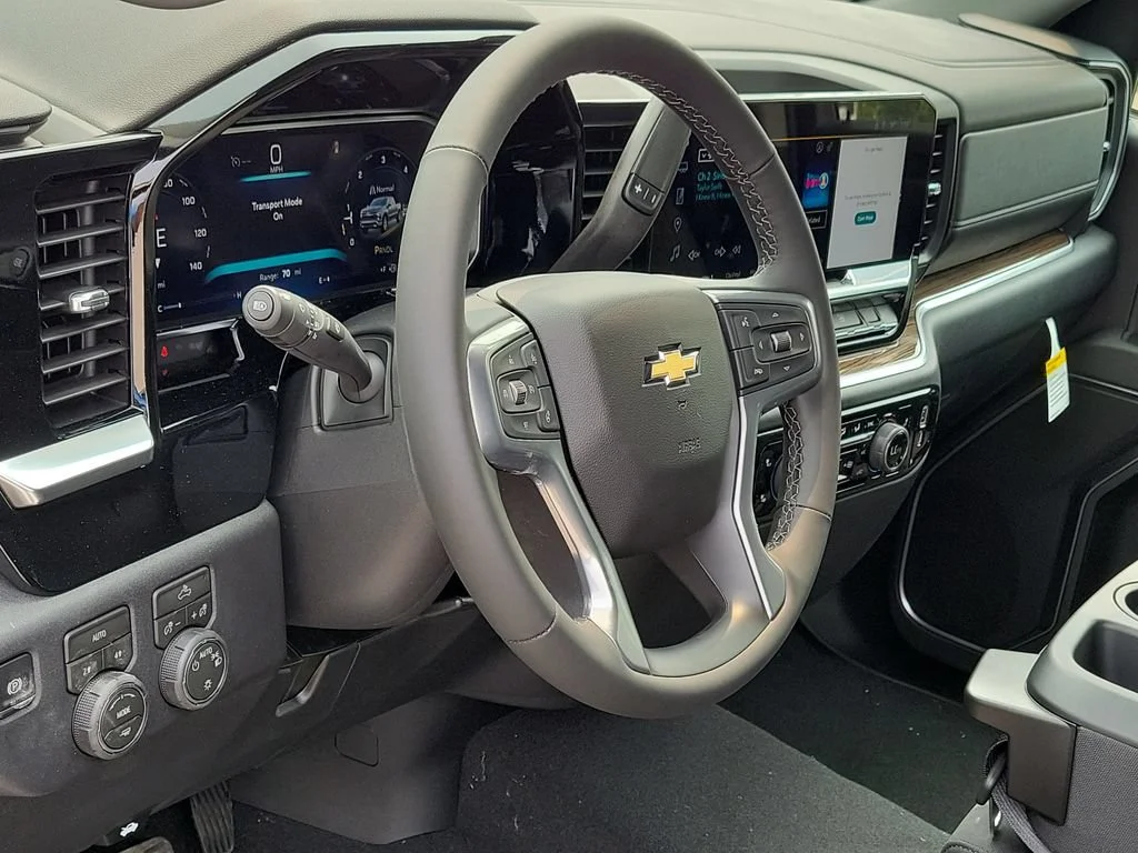 New 2026 Sterling Gray Metallic Chevrolet LT (2FL) image 7