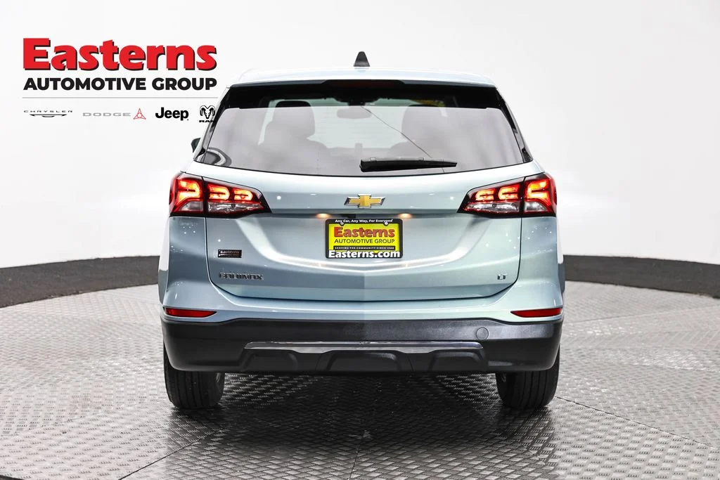 Used 2022 Blue Chevrolet LT image 7