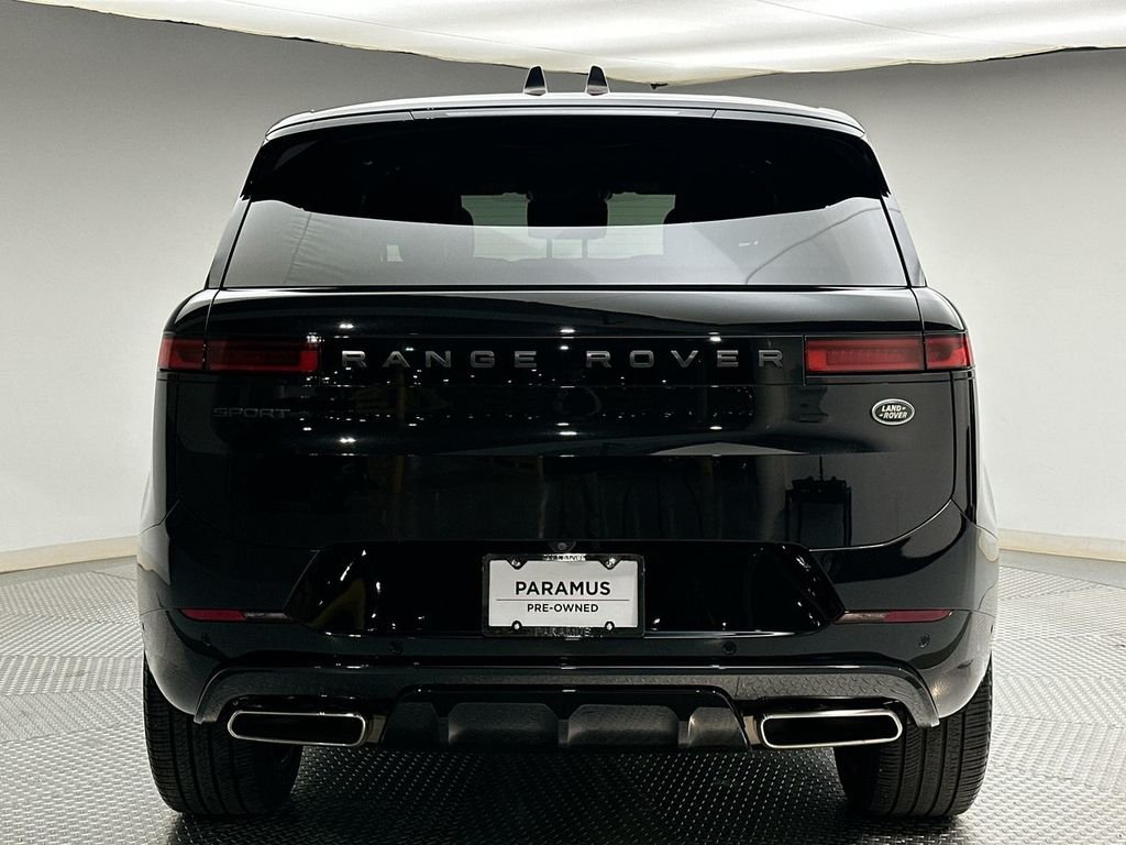 Used 2023 Santorini Black Metallic Land Rover SE Dynamic image 12