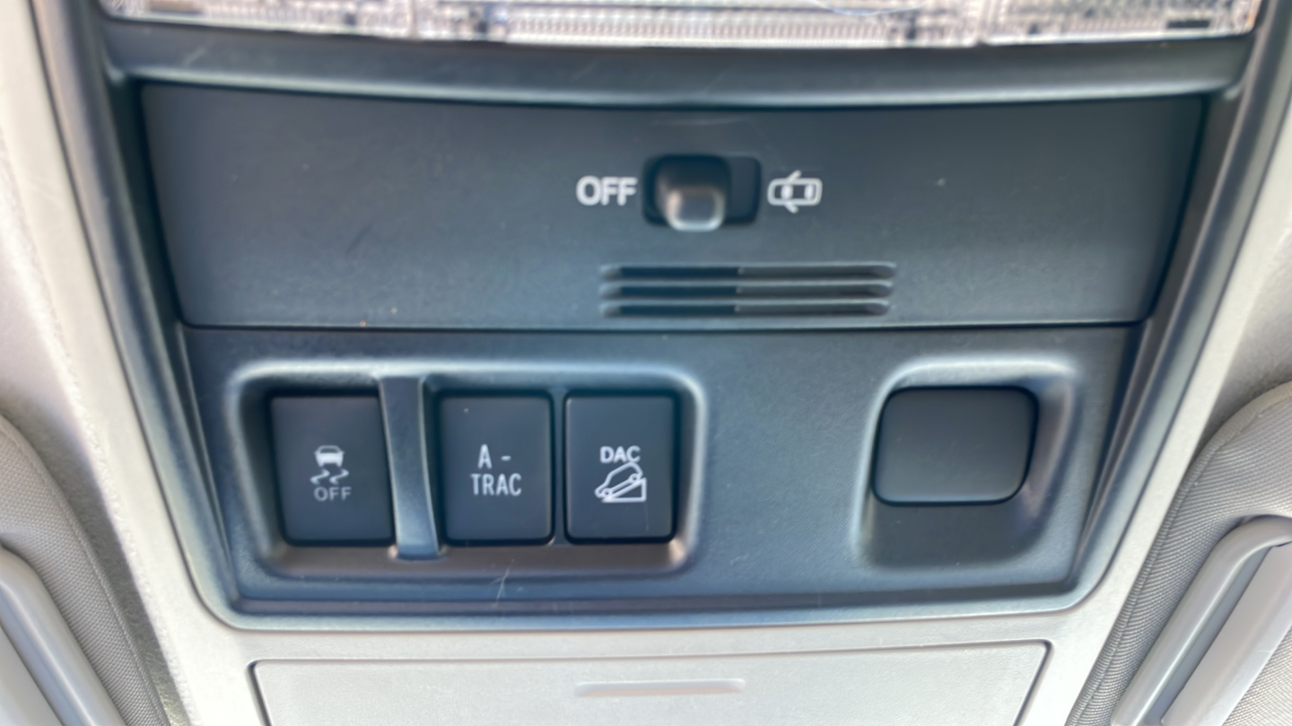 Certified Used 2017 White Toyota SR5 image 27