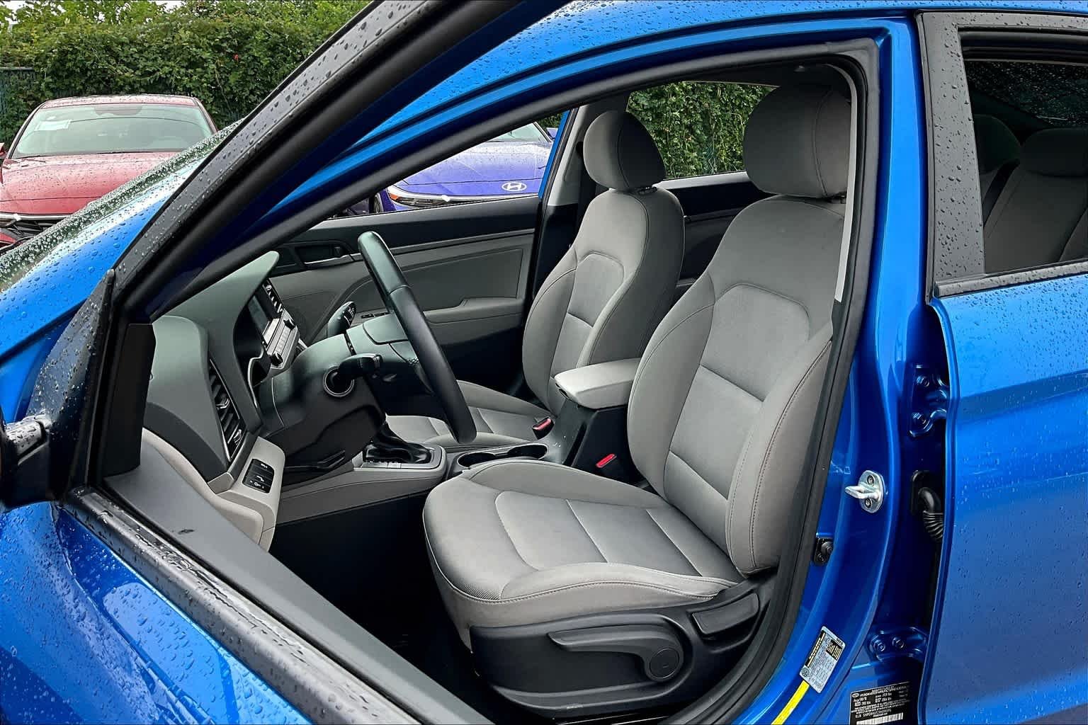 Used 2018 Electric Blue Hyundai Value Edition image 8