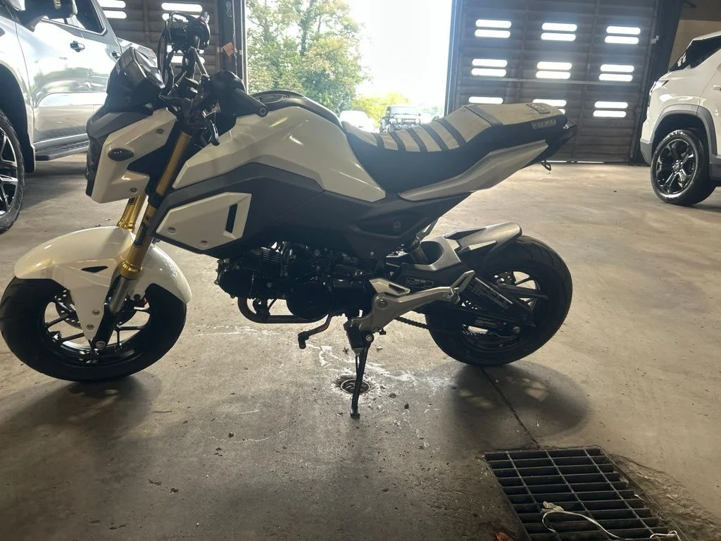 Used 2018 White Honda MSX125 image 2