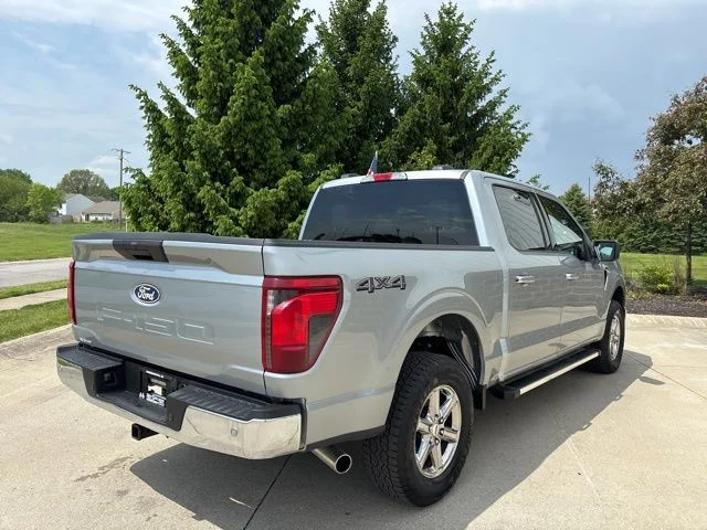 Certified Used 2025 Iconic Silver Metallic Ford XLT image 6