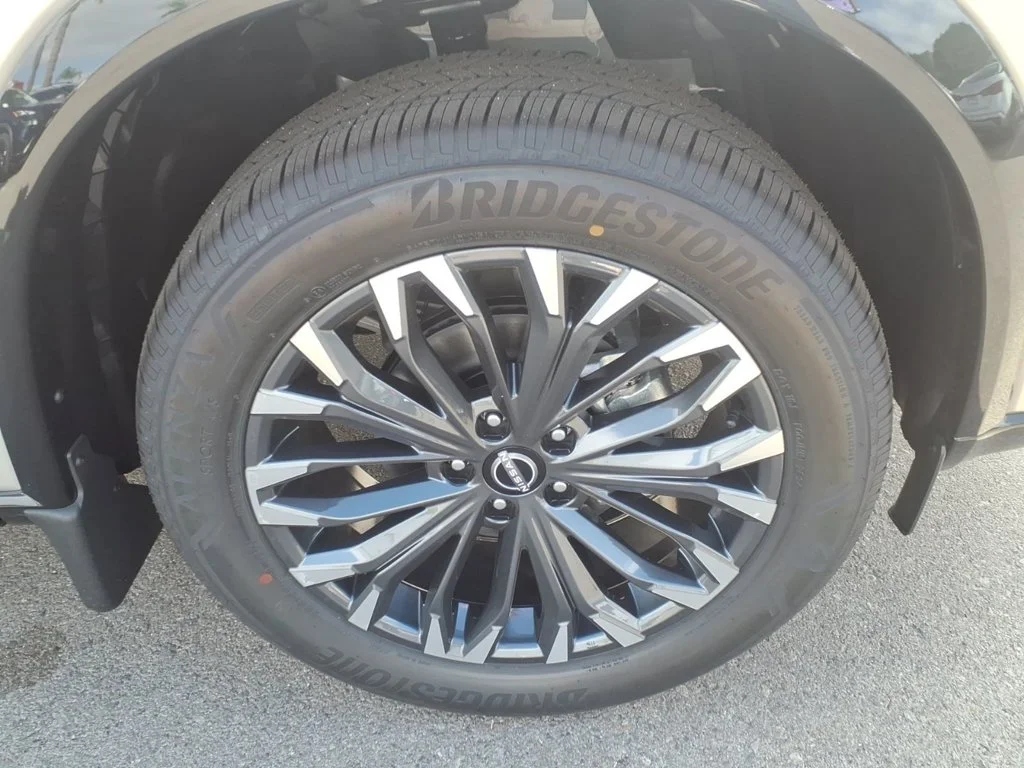New 2026 Champagne Silver Metallic Nissan Platinum image 5