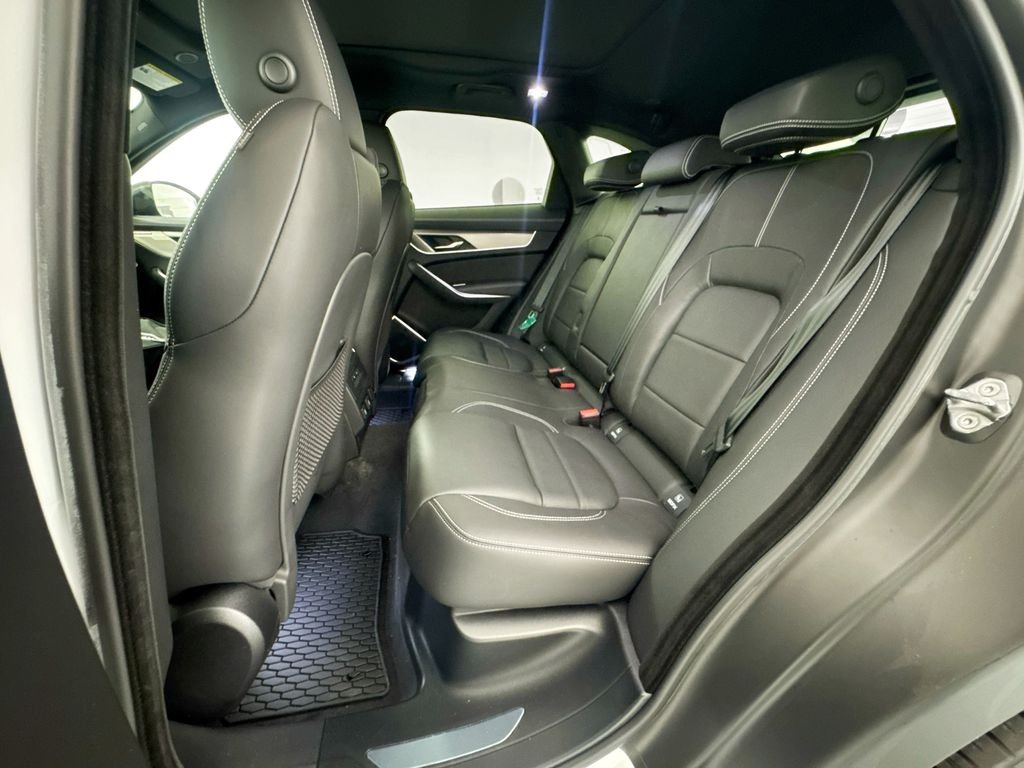 2026 Jaguar F-Pace R-Dynamic S - Photo 25