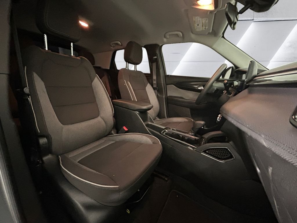 Used 2025 Gray Chevrolet LT image 14