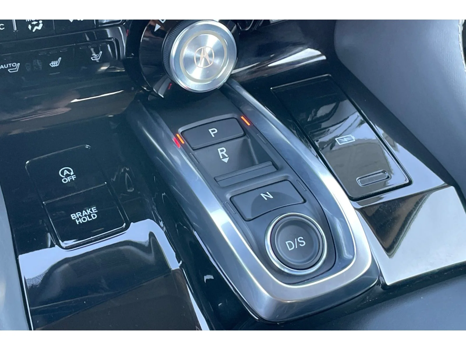 Used 2026 Solar Silver Metallic Acura w/Advance Package image 33