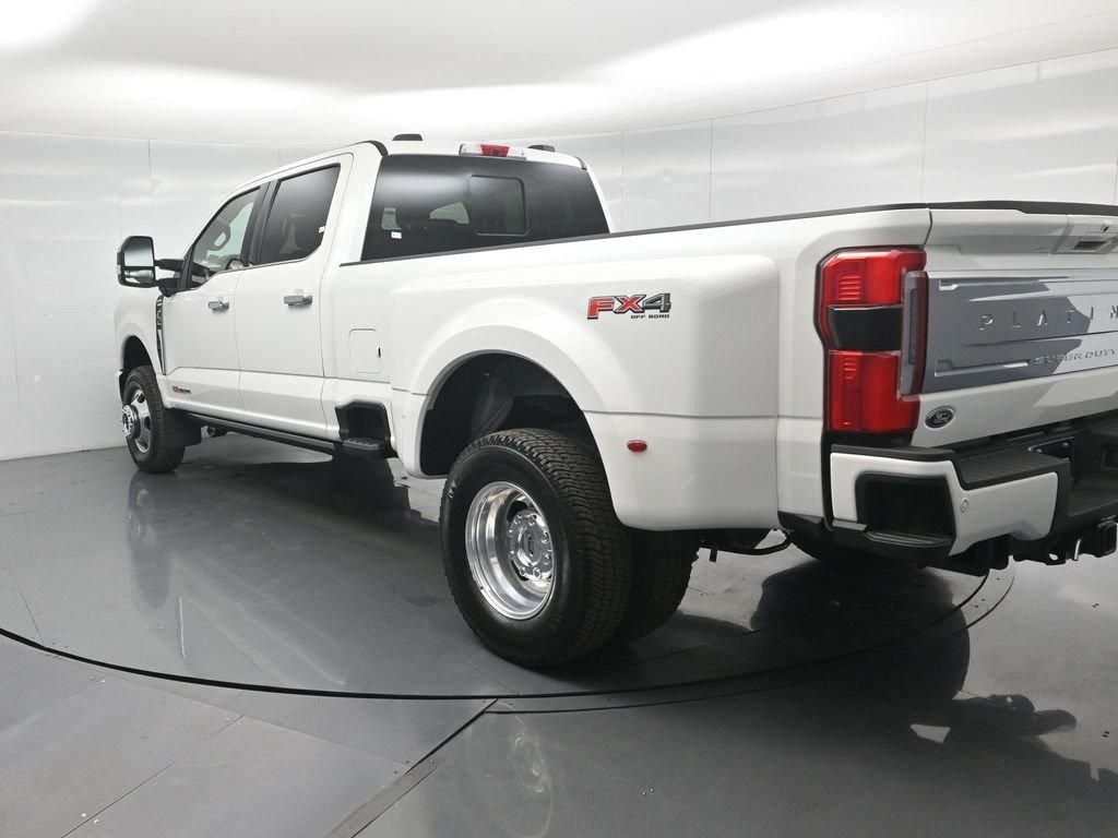 New 2026 Star White Metallic Tri-Coat Ford Platinum image 26