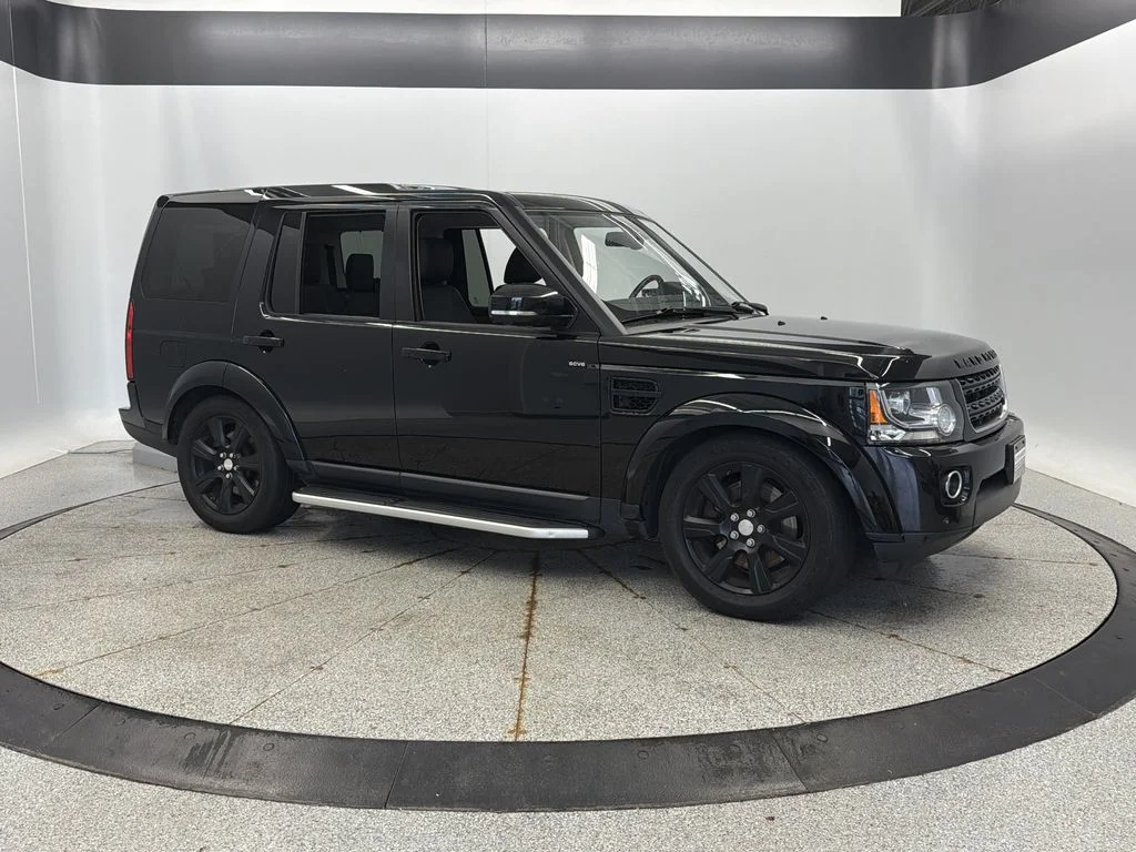 Used 2015 Black Land Rover Base image 8