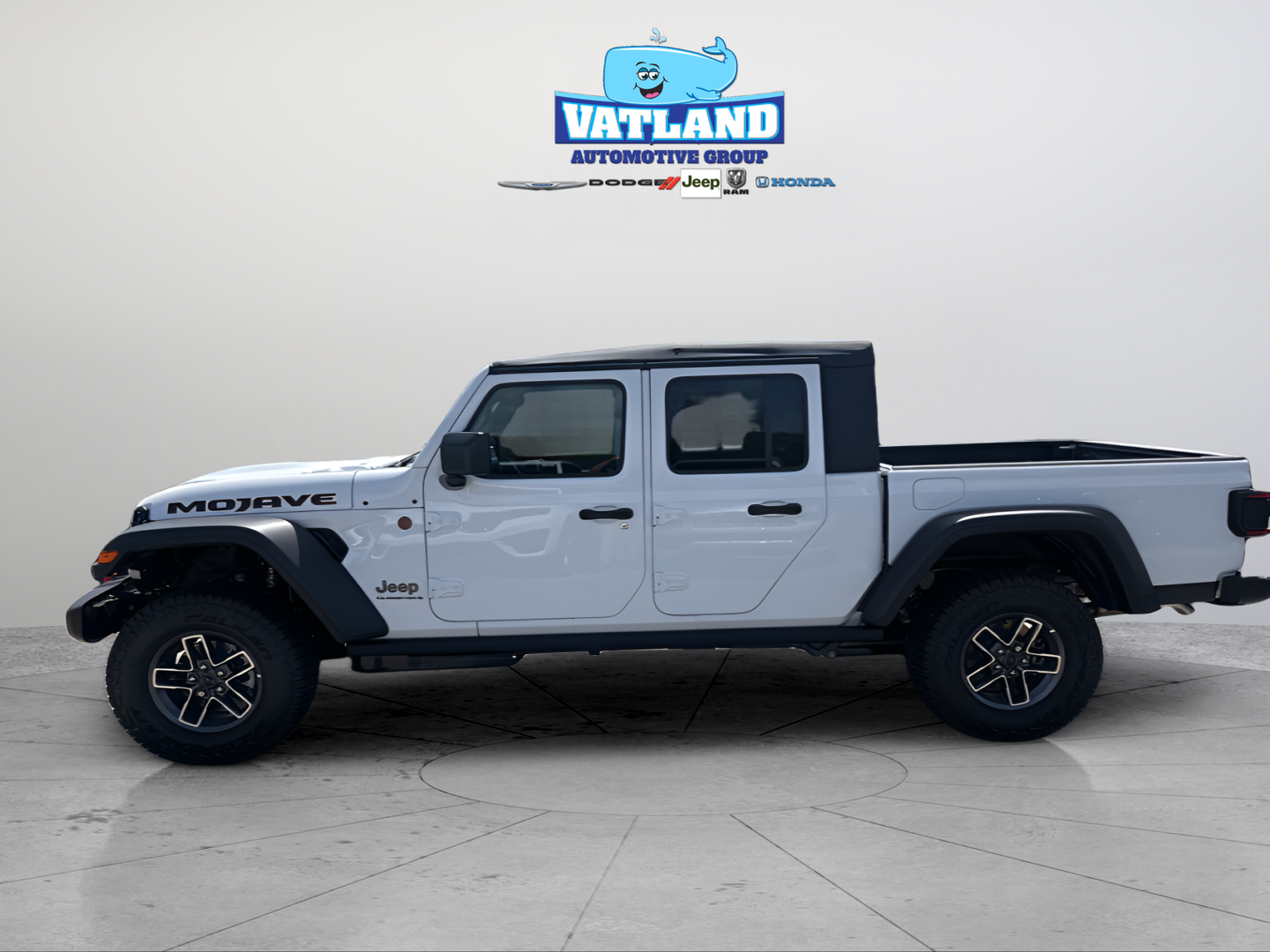 New 2026 Bright White Clear-Coat Exterior Paint Jeep Mojave image 33