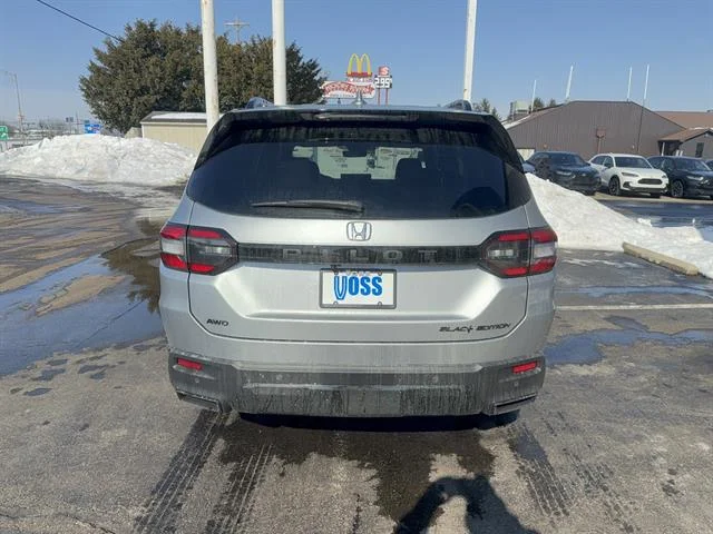 2026 Honda Pilot Black Edition - Photo 6