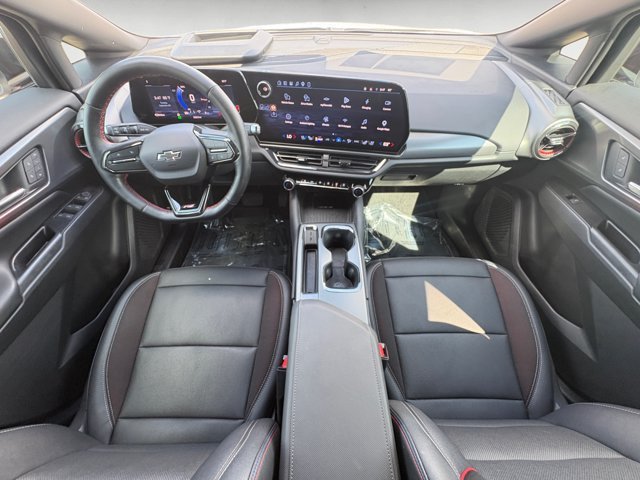 Certified Used 2025 Iridescent Pearl Tricoat Chevrolet RS image 14