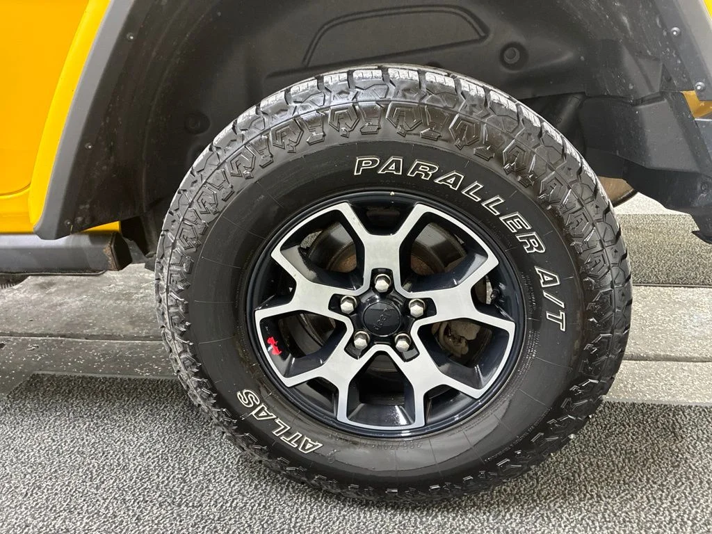 Used 2019 Yellow Jeep Unlimited Rubicon image 9
