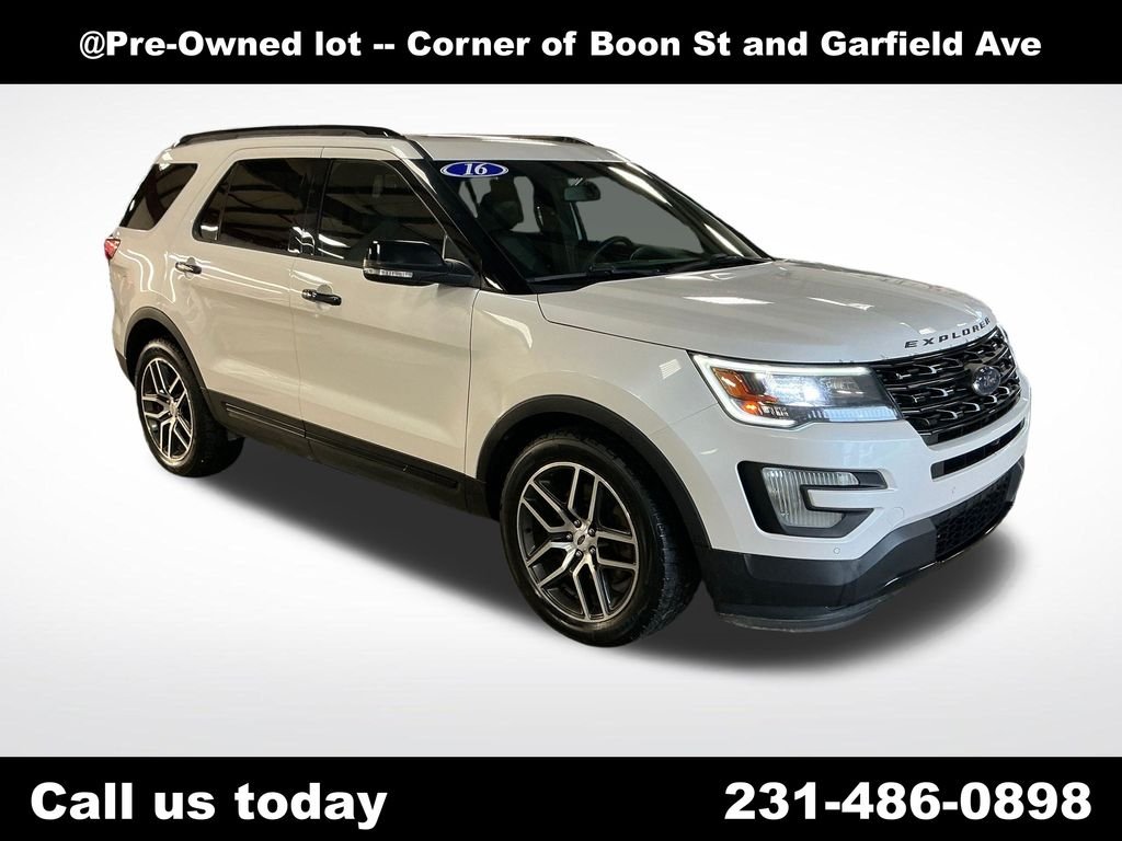 Used 2016 White Ford Sport image 7
