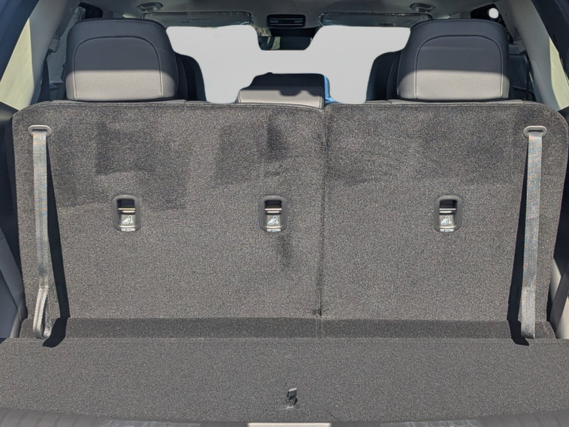 New 2027 Ecotronic Gray Pearl Hyundai SEL Premium FWD image 13