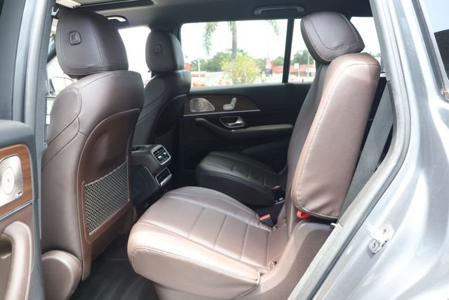 Used 2022  Mercedes-Benz GLS 450 image 17