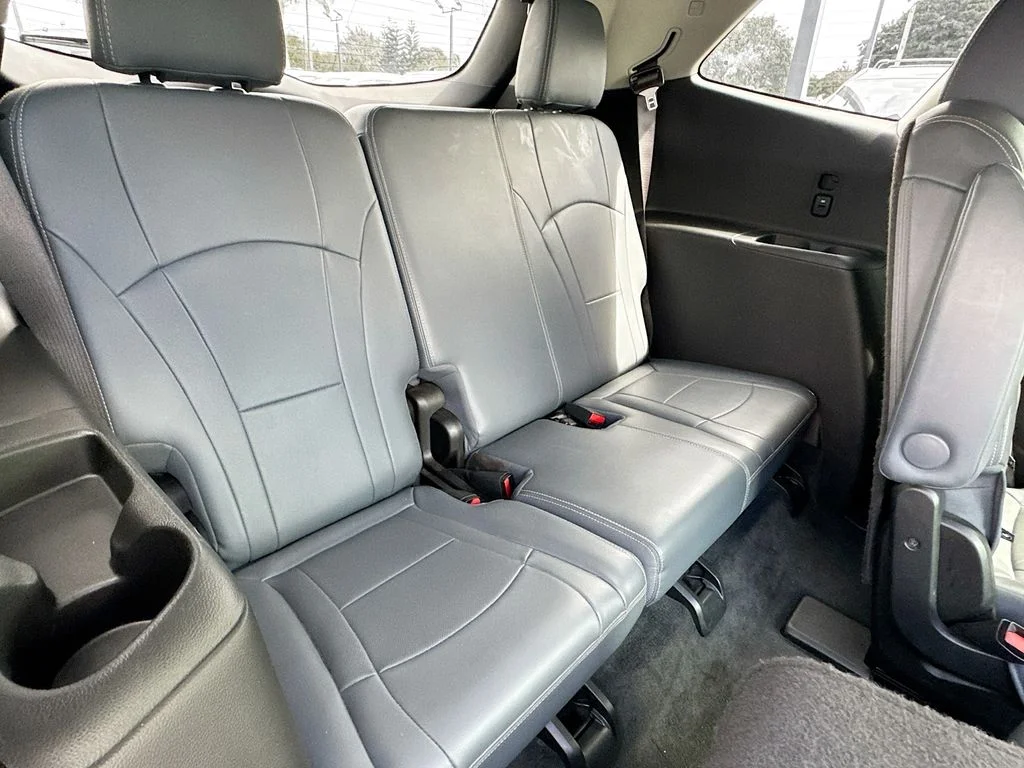 Used 2020  Buick Essence image 27