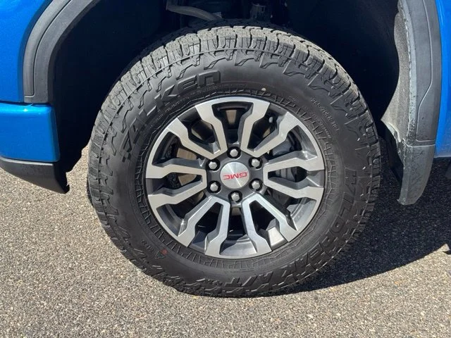 Certified Used 2023 DYNAMIC BLUE METALLIC GMC AT4 image 11