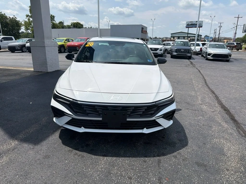 Used 2026 White Hyundai SEL Sport Premium image 2