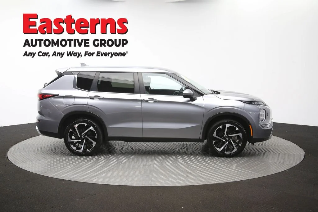Used 2024 Gray Mitsubishi SE image 46