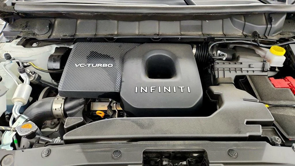 Used 2025 Majestic White INFINITI LUXE AWD image 26