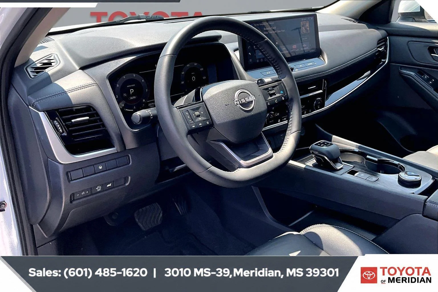 Used 2026 Everest White Pearl Tricoat Nissan SL image 12