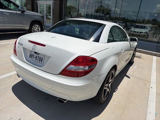 Used 2008 Arctic White Mercedes-Benz SLK 280 image 3