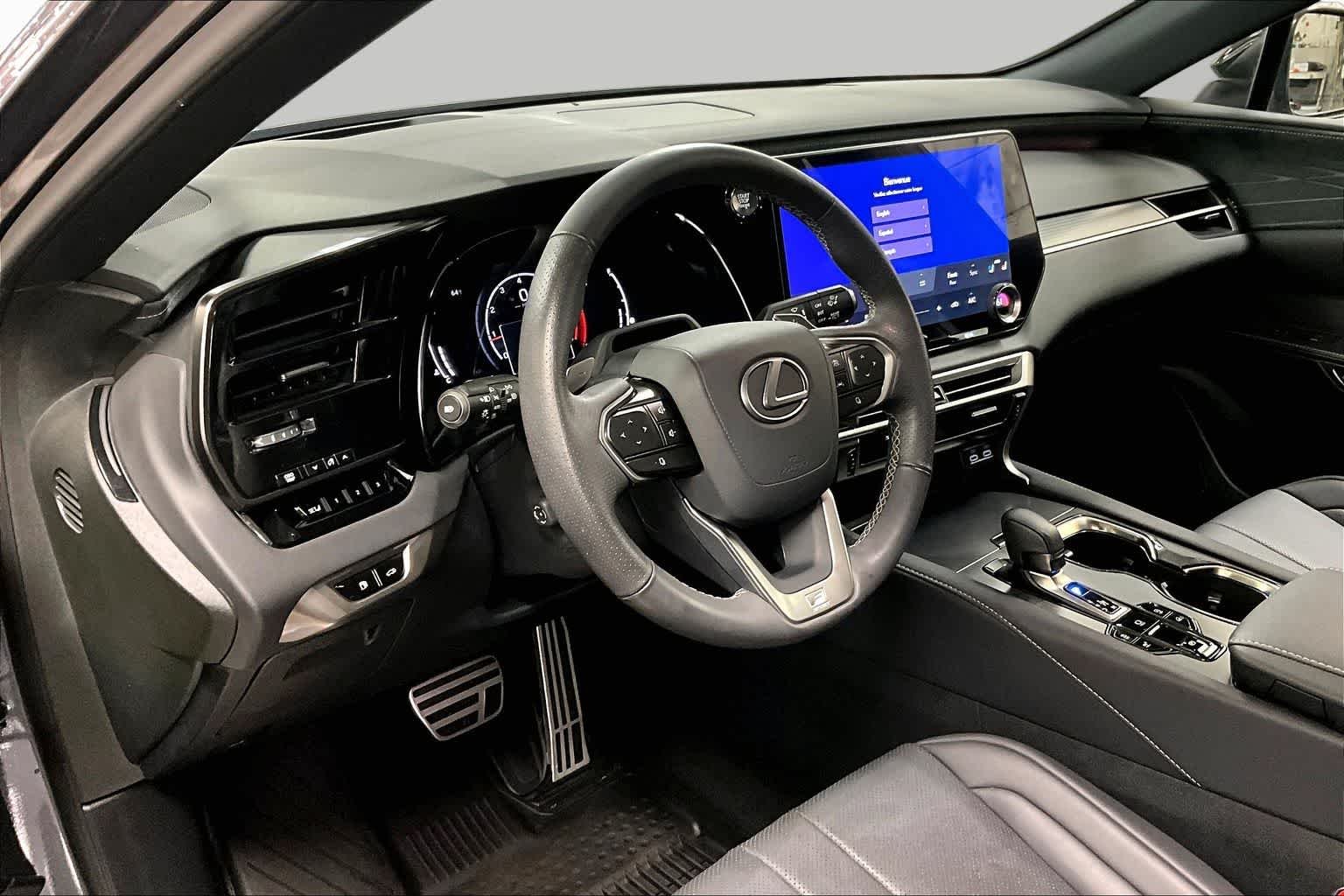Used 2023 Nebula Gray Pearl Lexus F SPORT Handling image 17