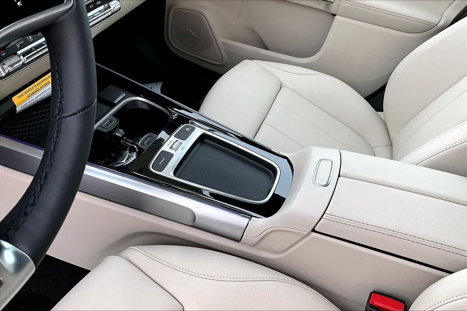 New 2026 Polar White Mercedes-Benz GLB 250 image 11