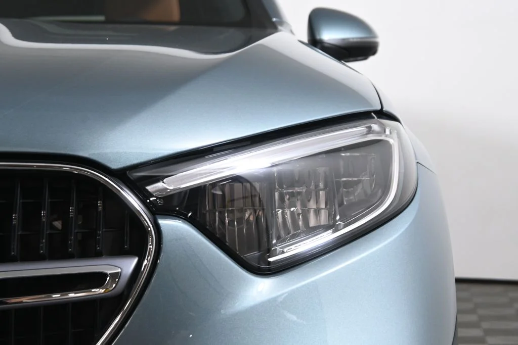 New 2026 Silver Mercedes-Benz GLC 300 image 11