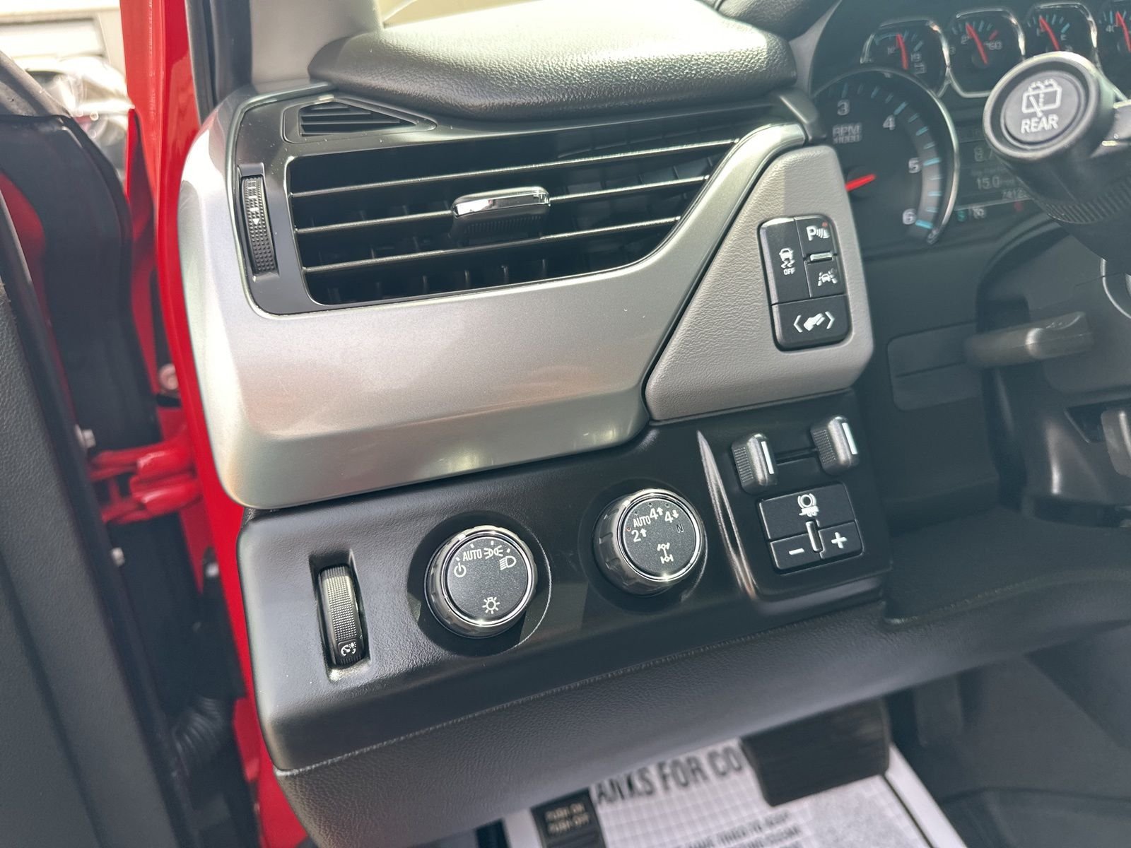 Used 2019  Chevrolet LT image 13