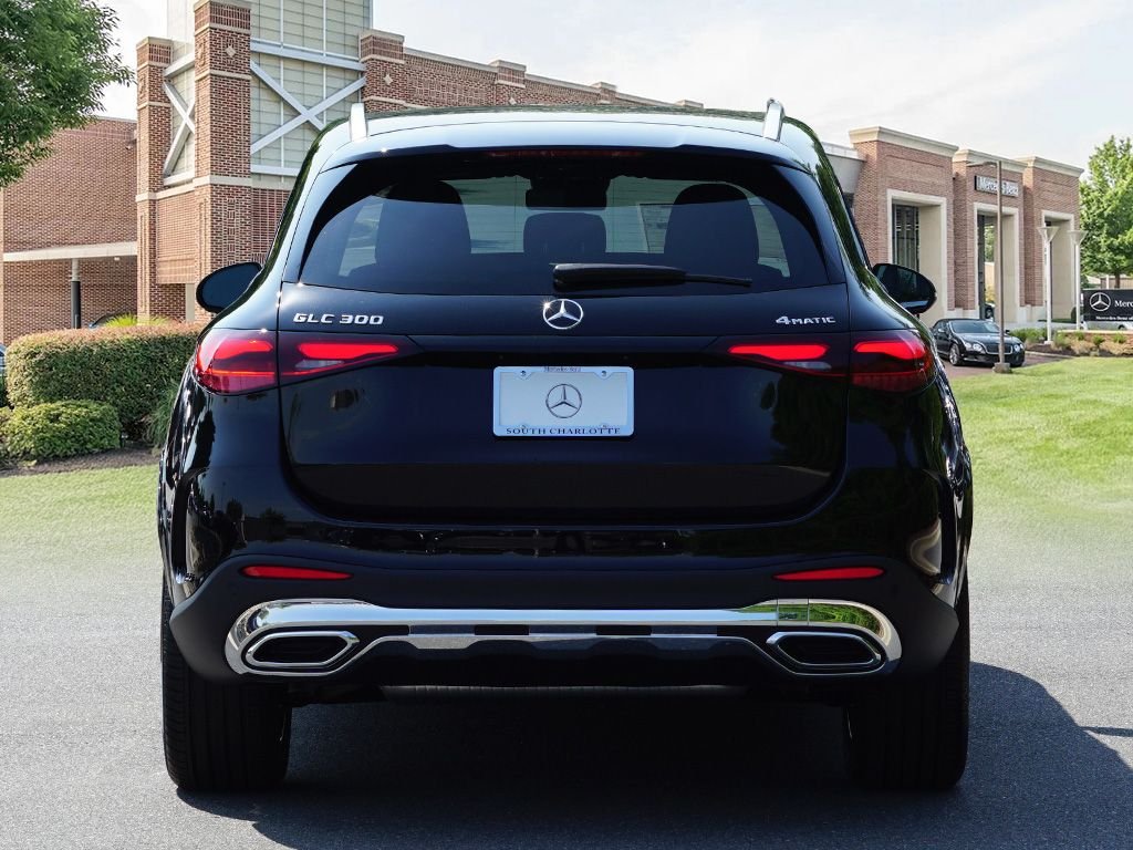 New 2026 Black Mercedes-Benz GLC 300 image 5