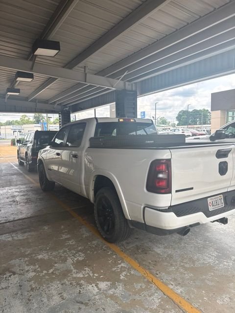 Used 2025 White Ram Big Horn/Lone Star image 6