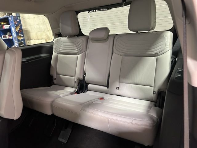 Used 2025 Gray Ford Platinum image 39