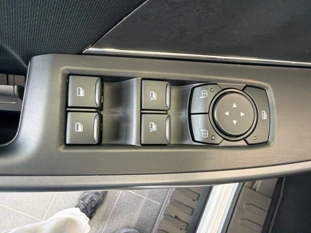 New 2026 Oxford White Ford XLT image 25